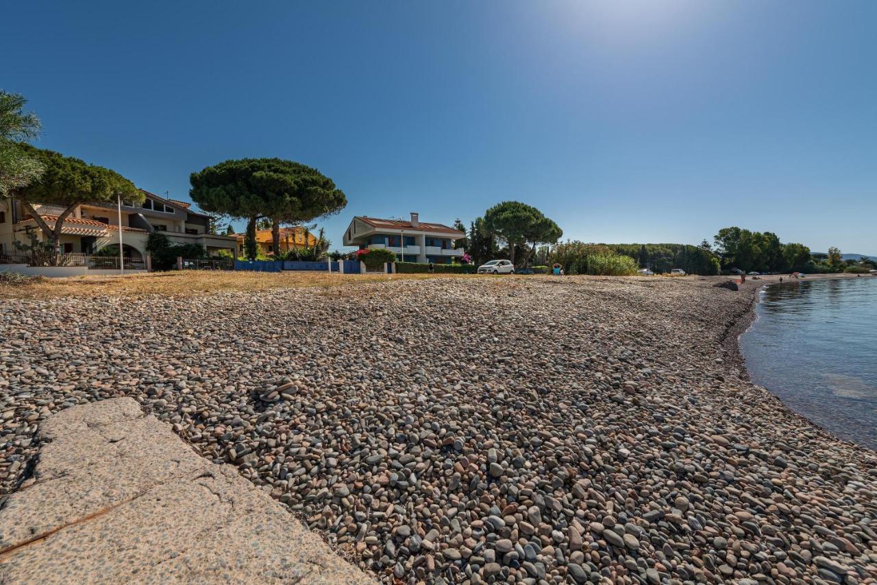 La Casa Davanti Al Mare Quartu SantʼElena Exterior foto